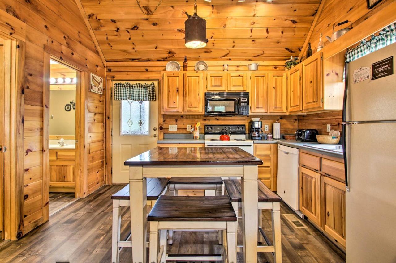 Pigeon Forge Cabin With Hot Tub And Mountain Views! Exteriér fotografie