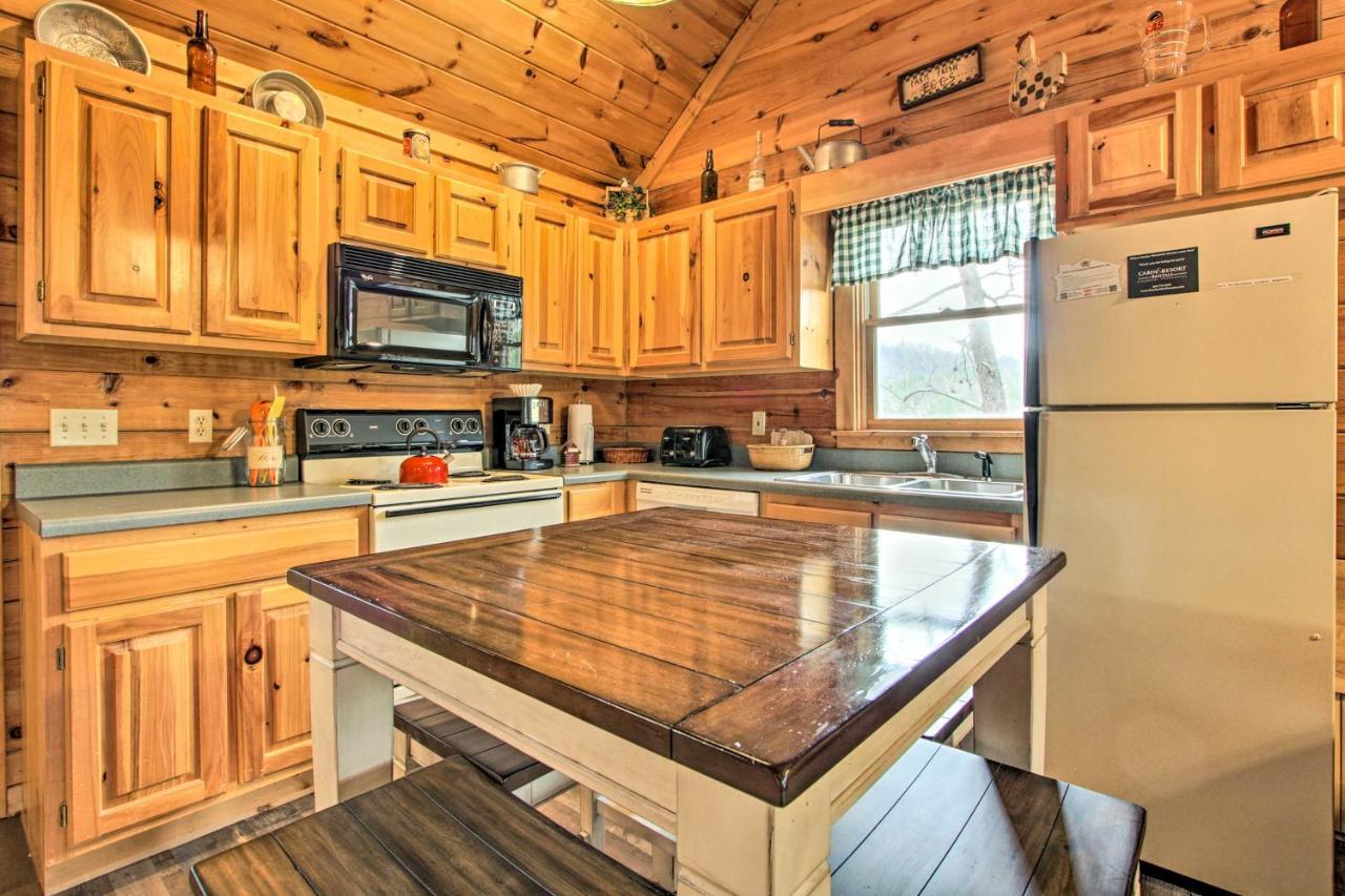 Pigeon Forge Cabin With Hot Tub And Mountain Views! Exteriér fotografie