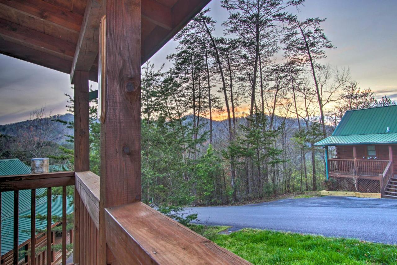 Pigeon Forge Cabin With Hot Tub And Mountain Views! Exteriér fotografie