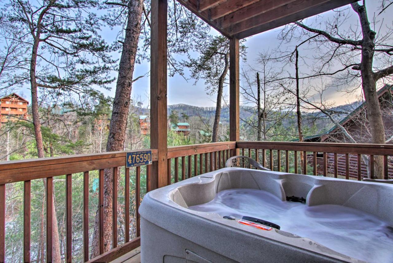 Pigeon Forge Cabin With Hot Tub And Mountain Views! Exteriér fotografie