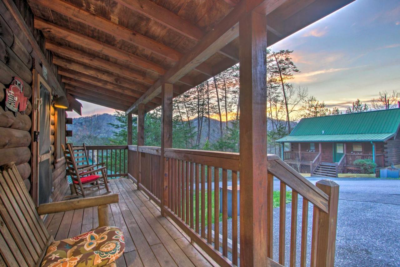Pigeon Forge Cabin With Hot Tub And Mountain Views! Exteriér fotografie